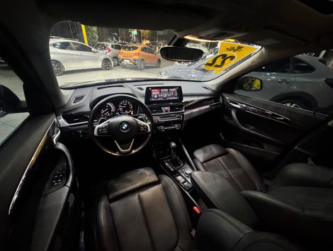 BMW X1 SDRIVE 20i X-Line 2.0 TB Active Flex