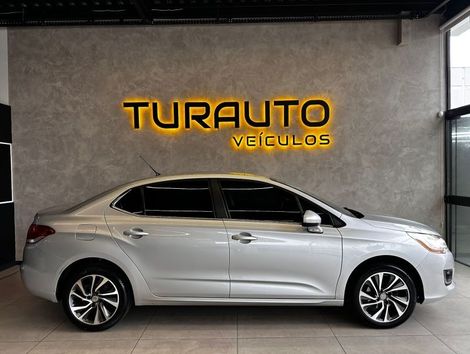 Citroën C4 LOUNGE Tendance 2.0 Flex 4p Aut.