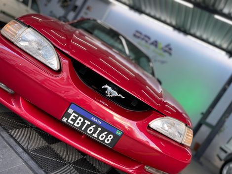 Ford Mustang 3.8 V6