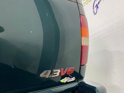 Chevrolet S10 Blazer DLX 4.3 V6