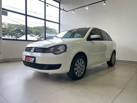 VolksWagen Polo Sedan 1.6 Mi Total Flex 8V 4p