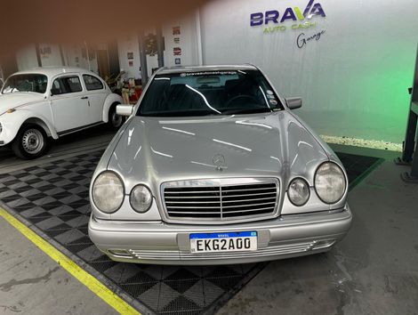 Mercedes E-320 Avantgarde