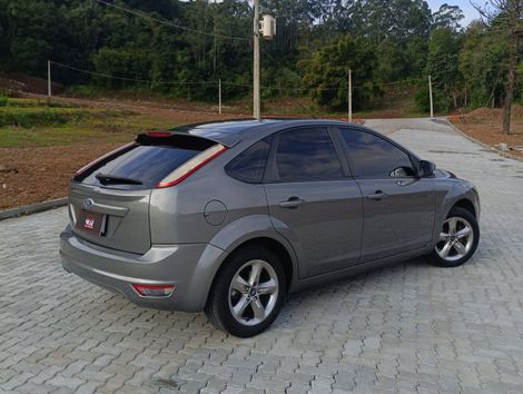 Ford Focus 1.6 S/SE/SE Plus Flex 8V/16V  5p