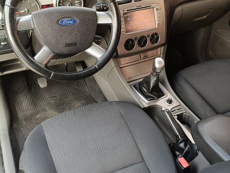 Ford Focus 1.6 S/SE/SE Plus Flex 8V/16V  5p