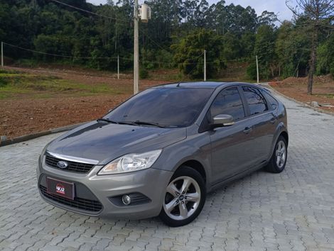 Ford Focus 1.6 S/SE/SE Plus Flex 8V/16V  5p