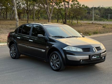 Renault Megane Sedan Dynamique 2.0 16V Aut.