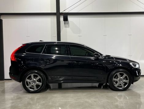 Volvo XC 60 R-DESIGN 3.0 304cv AWD 5p