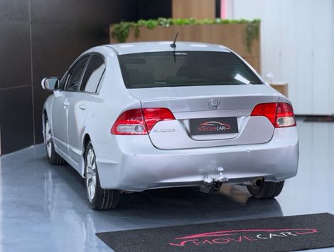 Honda Civic Sed. LXL/ LXL SE 1.8 Flex 16V Aut.