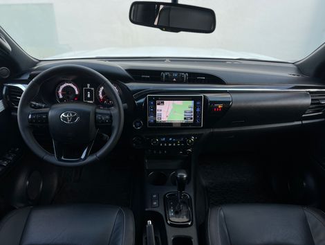 Toyota Hilux CD SRX 4x4 2.8 TDI 16V Diesel Aut.