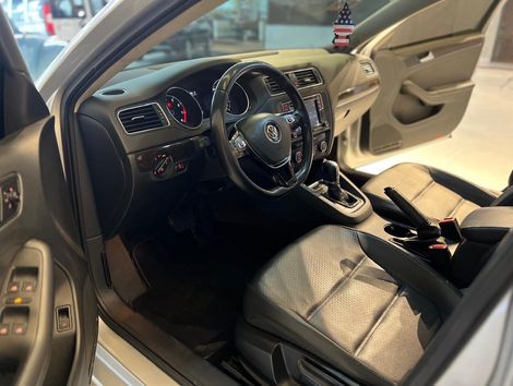 VolksWagen JETTA Comfortline 2.0 T.Flex 8V 4p Tipt.