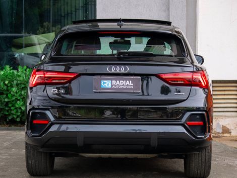 Audi Q3 SPB Perf. Black 2.0 TFSI Tipt. Quat.