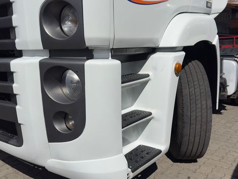 VOLKSWAGEN 25-420 Constellation 6x2 2p (Diesel)(E5)