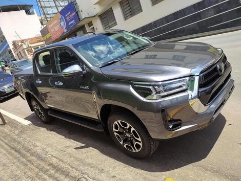 Toyota Hilux CD SRX 4x4 2.8 TDI 16V Diesel Aut.
