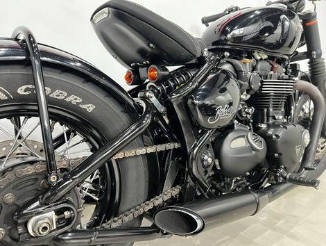 TRIUMPH BONNEVILLE BOBBER BLACK 1200cc