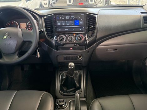 Mitsubishi L200 TRITON SPO GL MANUAL 