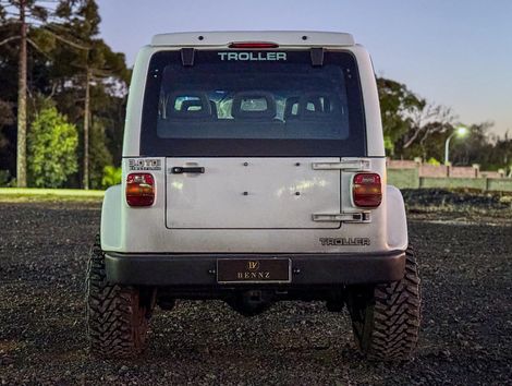 Troller T-4 4x4 3.0 TB Int. Cap. Rígida Diesel