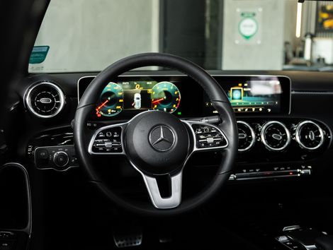 Mercedes A 250 2.0 TB Hatch Vision