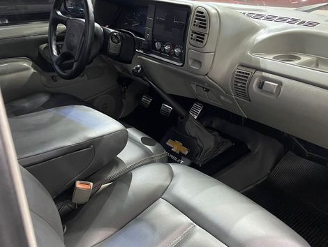 Chevrolet Silverado DLX 4.2 Diesel