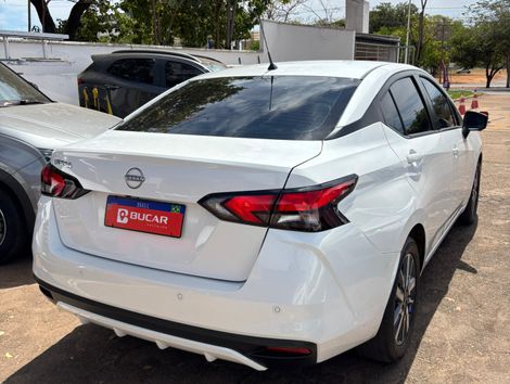 Nissan VERSA Advance 1.6 16V Flex Aut.