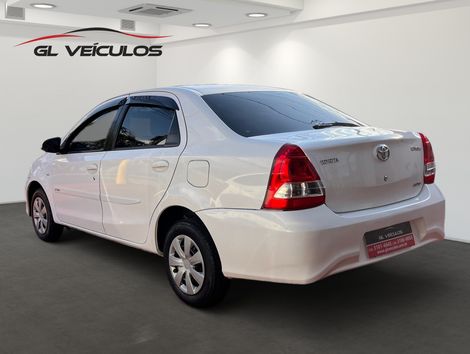 Toyota ETIOS XS Sedan 1.5 Flex 16V 4p Aut.