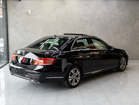Mercedes E-250 CGI Avantgarde 2.0 TB 211cv Aut.