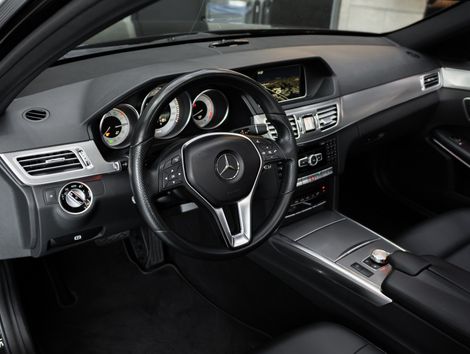 Mercedes E-250 CGI Avantgarde 2.0 TB 211cv Aut.