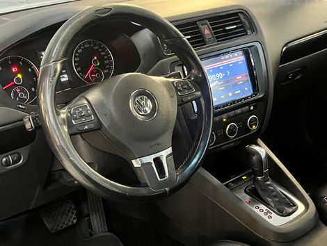 VolksWagen JETTA Comfortline 2.0 T.Flex 8V 4p Tipt.