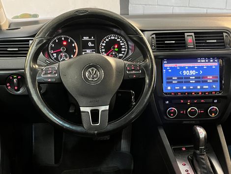 VolksWagen JETTA Comfortline 2.0 T.Flex 8V 4p Tipt.