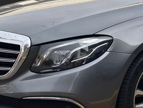 Mercedes E-250 Exclusive 2.0 TB 211cv Aut.