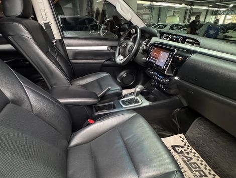 Toyota Hilux CD SRX 4x4 2.8 TDI 16V Diesel Aut.