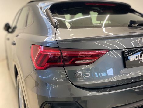 Audi Q3 SPB Perf. Black 2.0 TFSI Tipt. Quat.