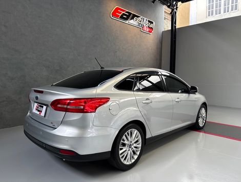 Ford Focus Sedan 2.0 16V/2.0 16V Flex 4p Aut.
