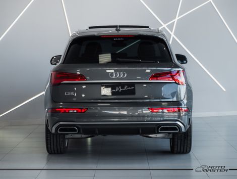 Audi Q5 S-Line 2.0 TFSI Quattro S-tronic