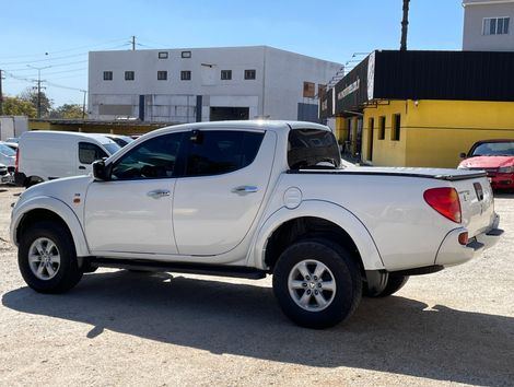 Mitsubishi L200 Triton HLS 2.4 Flex 16V CD Mec.