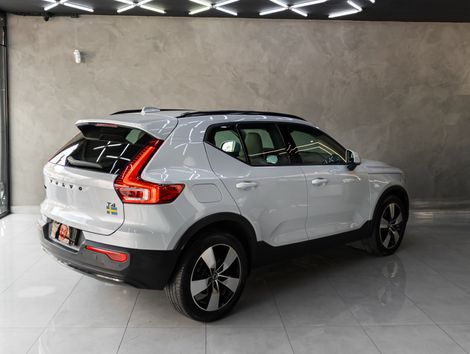 Volvo XC 40 T-4 MOMENTUM 2.0 190cv FWD