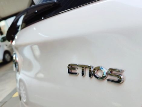 Toyota ETIOS X 1.3 Flex 16V 5p Aut.