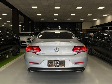 Mercedes C-180 CGI Coupe Avant. 1.6 TB 16V Aut.