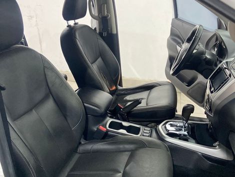 Nissan Frontier LE CD 4x4 2.3 Bi-TB Diesel Aut.
