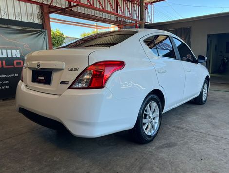 Nissan VERSA SV 1.6 16V FlexStart 4p Aut.