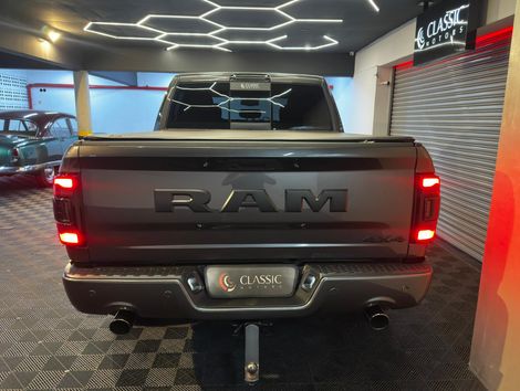 RAM CLASSIC LARAMIE NIGHT ED. 5.7 4X4 Aut.