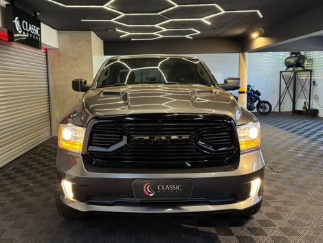 RAM CLASSIC LARAMIE NIGHT ED. 5.7 4X4 Aut.