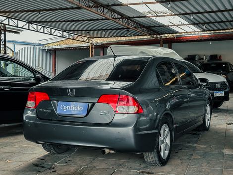Honda Civic Sedan LXS 1.8/1.8 Flex 16V Aut. 4p