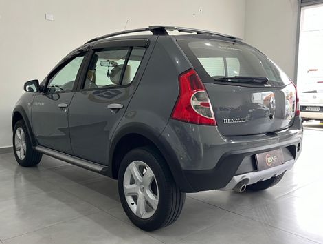 Renault SANDERO STEPWAY Hi-Flex 1.6 16V 5p