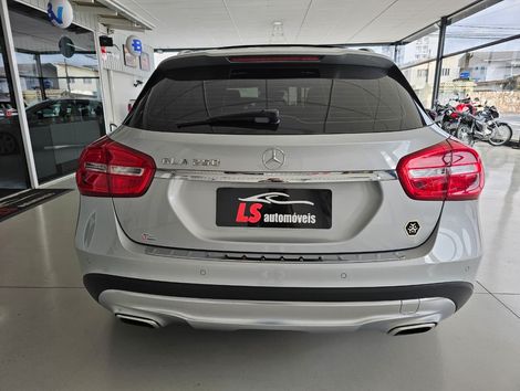 Mercedes GLA 250 Vision 2.0 TB 16V 211cv Aut.