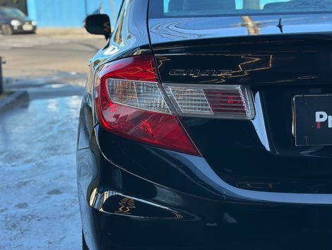 Honda Civic Sedan EXS 1.8/1.8 Flex 16V Aut. 4p