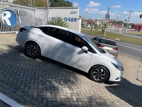 Nissan VERSA Sense 1.6 16V Flex Aut.