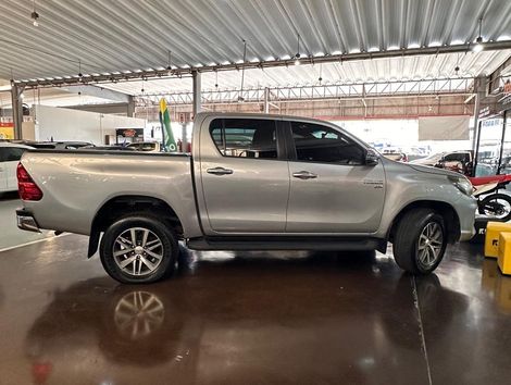 Toyota Hilux CD SRV 4x2 2.7 Flex 16V Aut.