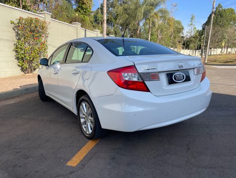 Honda Civic Sedan LXS 1.8/1.8 Flex 16V Aut. 4p