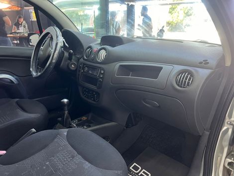 Citroën C3 GLX 1.4/ GLX Sonora 1.4 Flex 8V 5p