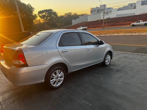 Toyota ETIOS X Plus Sedan 1.5 Flex 16V 4p Aut.